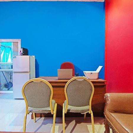 Oyo 91510 Homestay Utama Syariah Pekanbaru Buitenkant foto