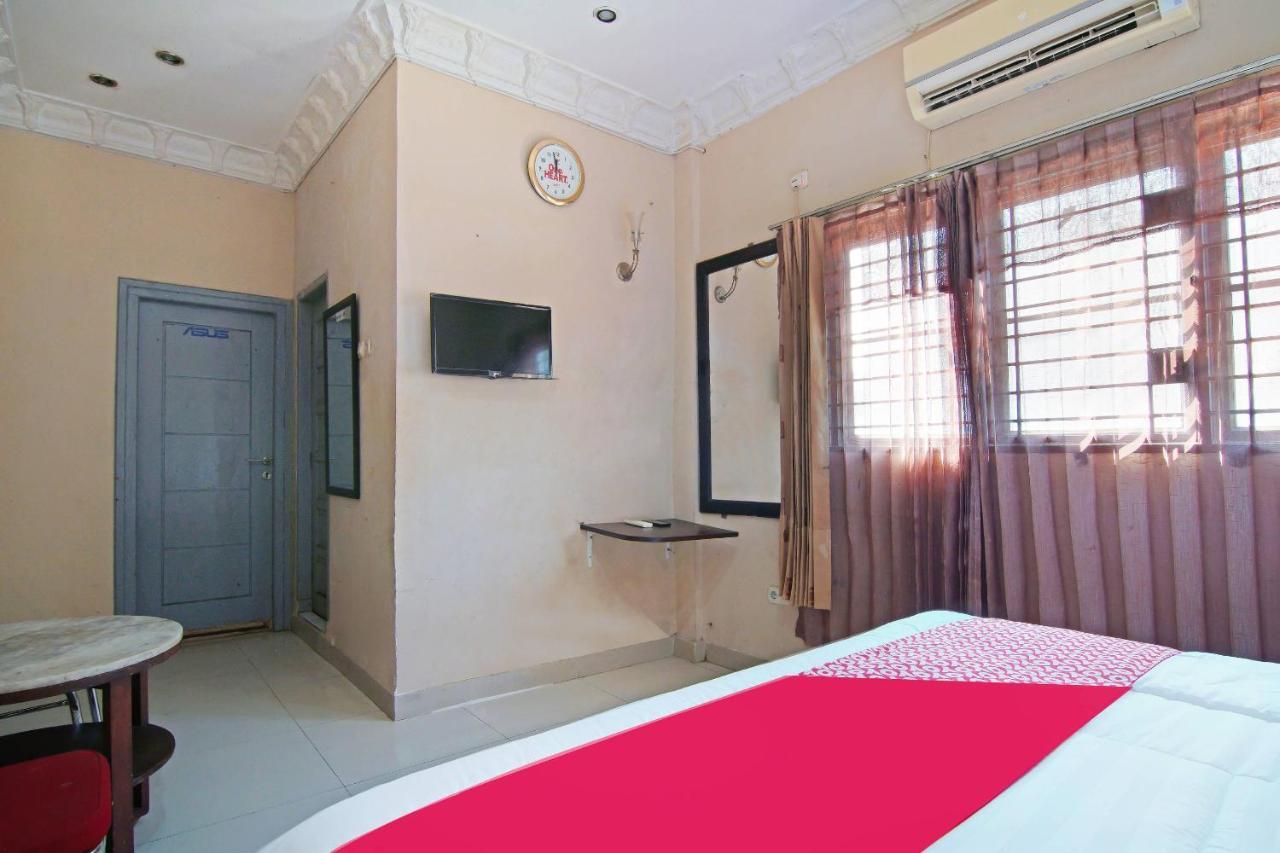 Oyo 91510 Homestay Utama Syariah Pekanbaru Buitenkant foto