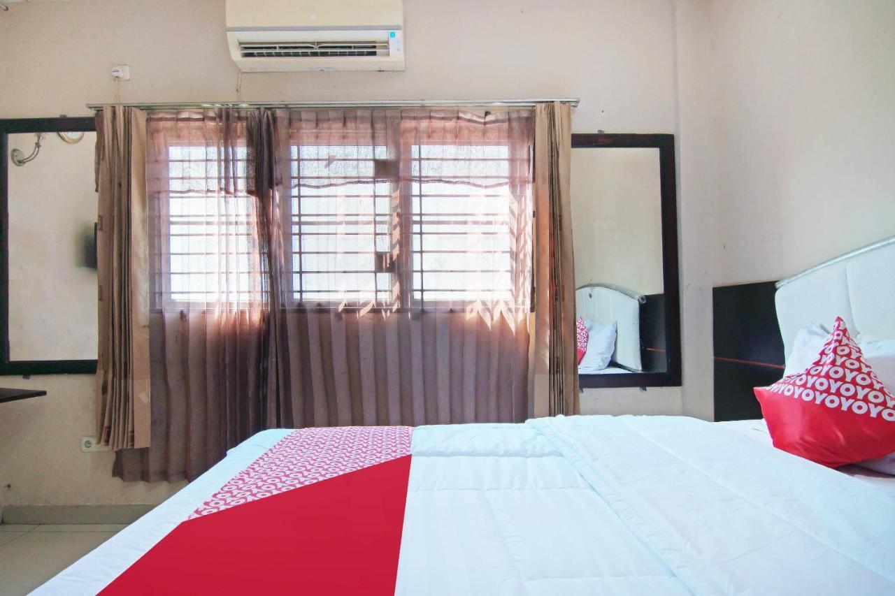 Oyo 91510 Homestay Utama Syariah Pekanbaru Buitenkant foto